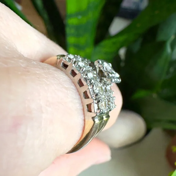 Vintage 14k Diamond Ring Set - Picture 3 of 7